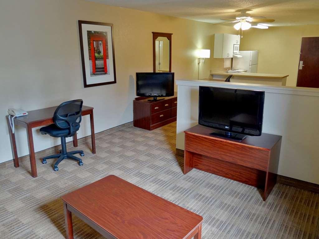 Extended Stay America Suites - Boston - Braintree Room photo