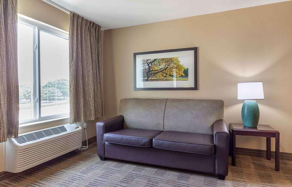 Extended Stay America Suites - Boston - Braintree Room photo